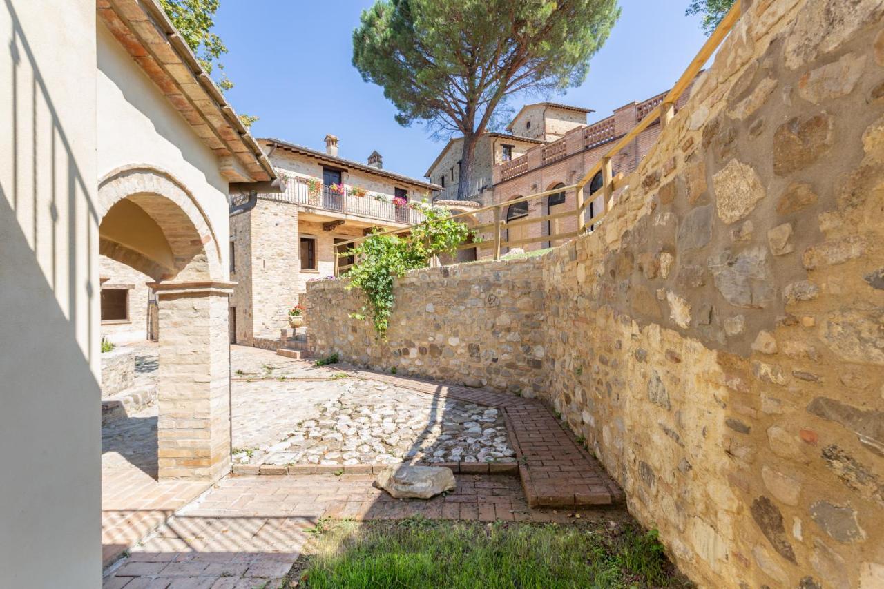 Gh Borgo Pulciano Agriturismo Montone  Εξωτερικό φωτογραφία