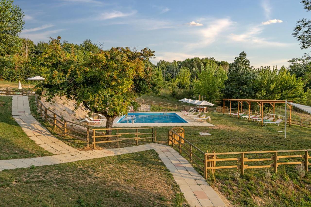 Gh Borgo Pulciano Agriturismo Montone  Εξωτερικό φωτογραφία